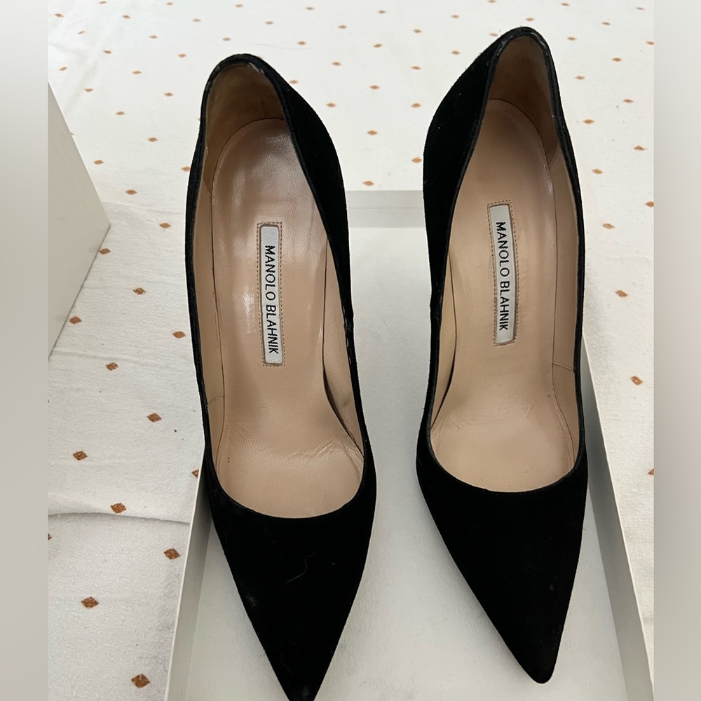 Manolo Blahnik Black Pumps